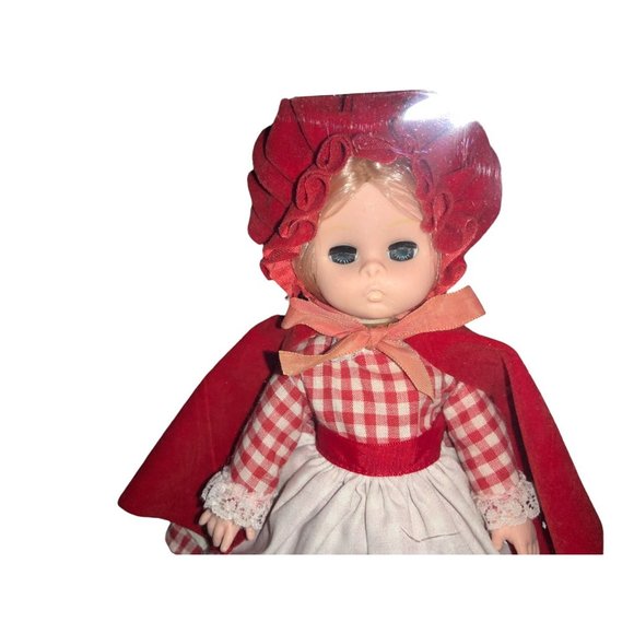 Playmates 1979 Li’l Red Riding Hood Fairy Tale Doll- Vintage - Picture 2 of 10
